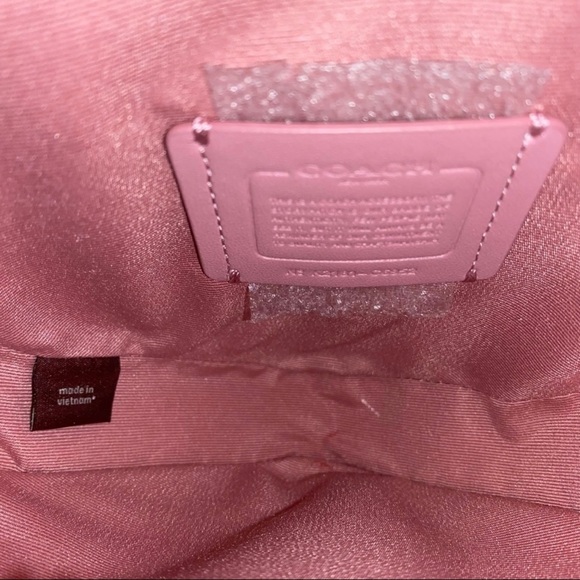 Coach Heart bag Crossbody In Colorblock New - Picture 13 of 16